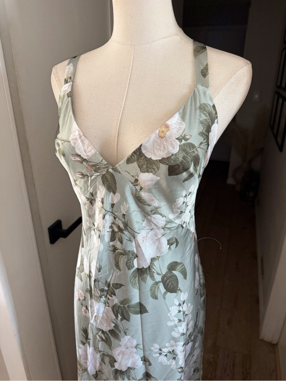 Show Me Your MuMu Anderson Satin Maxi Dress in Secret Garden Sz S $178 NEW - Picture 5 of 9